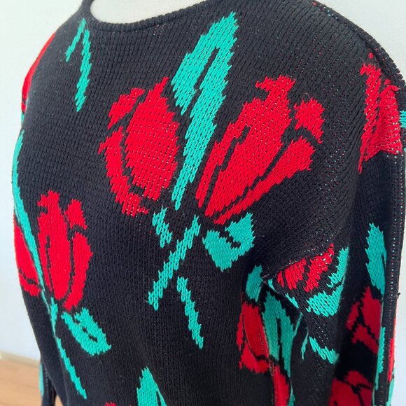 80's Pullover Sweater - Black with Red Roses - Size Medium - Picture 5 of 6